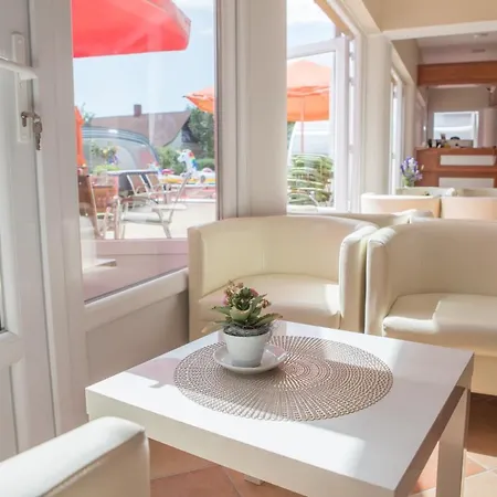 Pelso Panzio B&B *