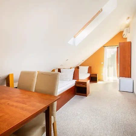 Pelso Panzio Balatonmáriafürdő