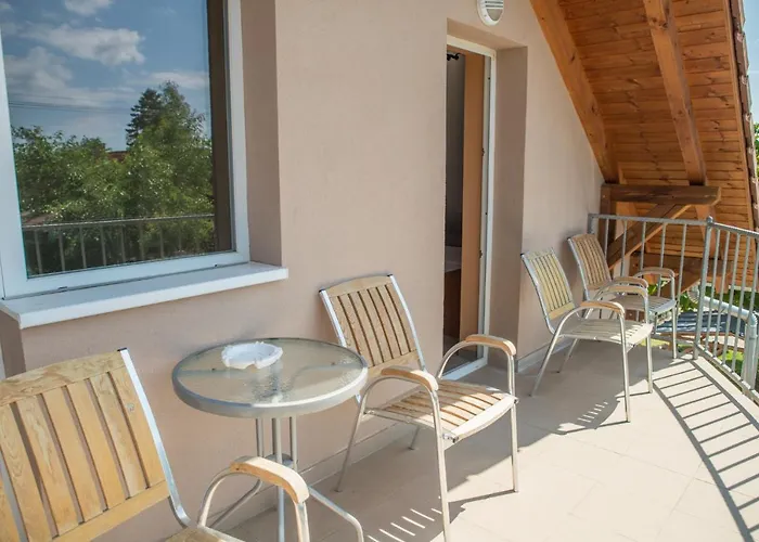 Nocleg ze śniadaniem Pelso Panzio Balatonmáriafürdő