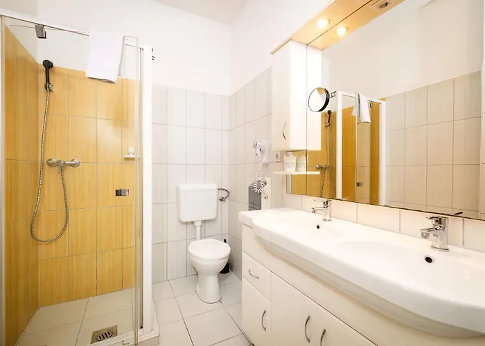 Pelso Panzio Bed & Breakfast